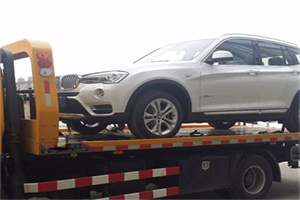 凤凰拖车24小时服务电话