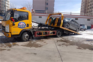 凤凰救援拖车费用怎么算